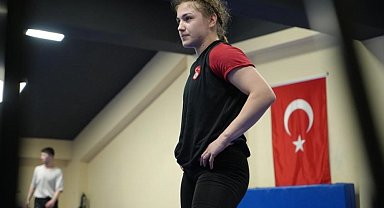 Bayburtlu milli güreşçi Akkuş Avrupa üçüncüsü oldu