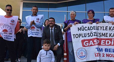 Bayraklı Belediyesi'nde memurların hak arayışı sürüyor