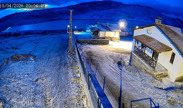 Beypazarı'nın yüksek kesimlerine kar yağışı devam ediyor