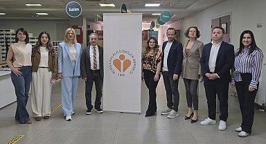 BHİD'de bayrak değişimi