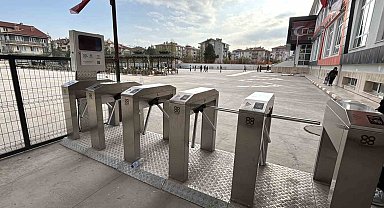 Bolu'da ilkokulda "kartlı turnike" sistemi beğeni topluyor