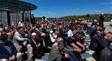 Bosna Hersek Savaşı sırasında öldürülen 6 kişi toprağa verildi