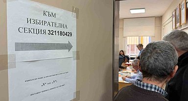 Bulgaristan seçimleri için Eskişehir'de vatandaşlar son 5 yılda 8'inci kez sandık başında