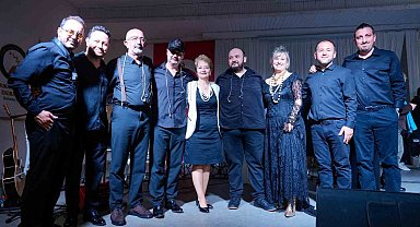 Burhaniye'de Eğitime Destek Konseri ilgi gördü