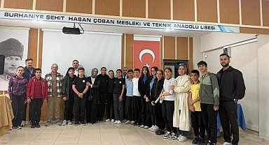 Burhaniye'de öğrenciler arasında bilgi yarışması yapıldı