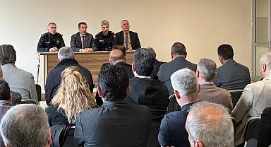 Burhaniye'de okul güvenliği toplantısı yapıldı