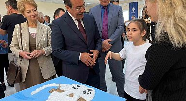 Burhaniye'de özel öğrencilerin düzenlediği bilim fuarı ilgi gördü