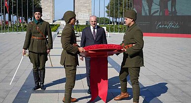 Çanakkale Kara Savaşları'nın 111. yıl dönümü etkinlikleri Şehitler Abidesi'nde törenle başladı