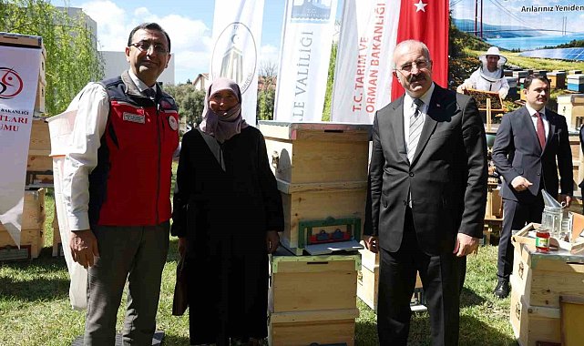 Çanakkale'de geçen yıl orman yangınlarından etkilenen 39 üreticiye 2 bin kovan dağıtıldı