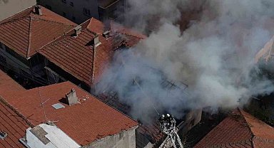 Çatı yangınında annenin dikkati faciayı önledi