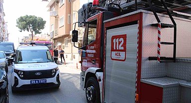 Çatıda yaktığı kablo ekipleri harekete geçirdi