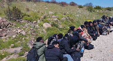 Çeşme'de 36 yasa dışı göçmen ve 2 organizatör yakalandı