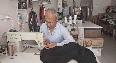 Çırak bulunamayan terzilikte yarım asrı geride bıraktı