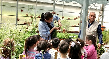 Çocuklar toprak sevgisini Osmangazi'de öğrendi