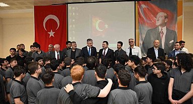 Çopuroğlu, Kariyer Günleri'nde öğrencilerle buluştu