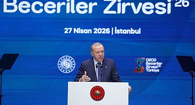 Cumhurbaşkanı Erdoğan "Dünyamız teknolojinin ve yapay zekanın öncülüğünü yaptığı keskin bir dönüşüm sürecinden geçiyor"