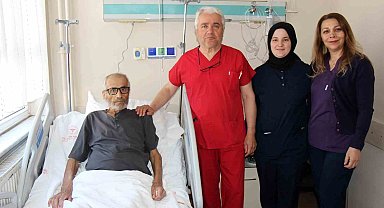 Dalağı normal boyuttan 40 kat büyük olan hastan başarılı operasyonla sağlığına kavuştu
