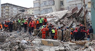 Depremde 3 kişinin öldüğü Nusret Bey Apartmanı davasında iki kamu görevlisine hapis cezası