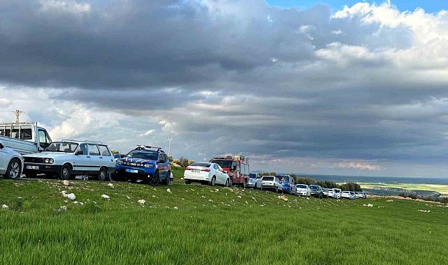 Devrilen traktörün sürücüsü hayatını kaybetti