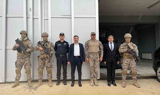 Dicle Kaymakamı Atış, emniyet personeli ile bir araya geldi