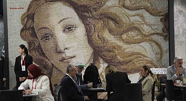 Doğal taşın kalbi İzmir'de atıyor