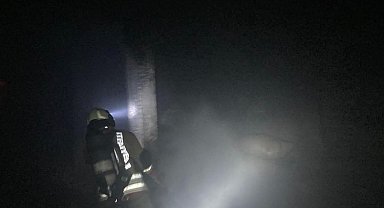 Dörtyol'da metruk bina yangını