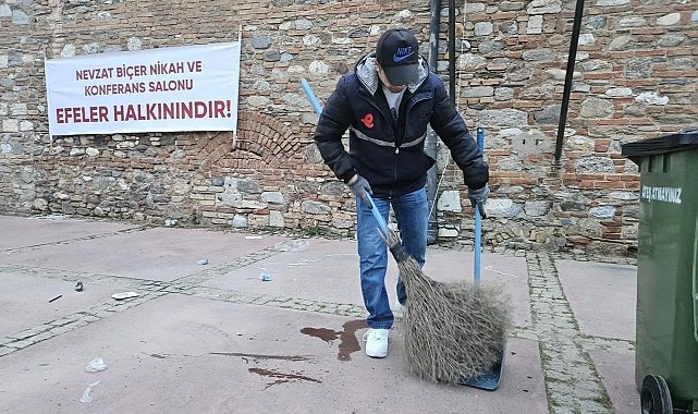Efeler Belediyesi ekipleri Nevzat Biçer Parkı'nı temizledi