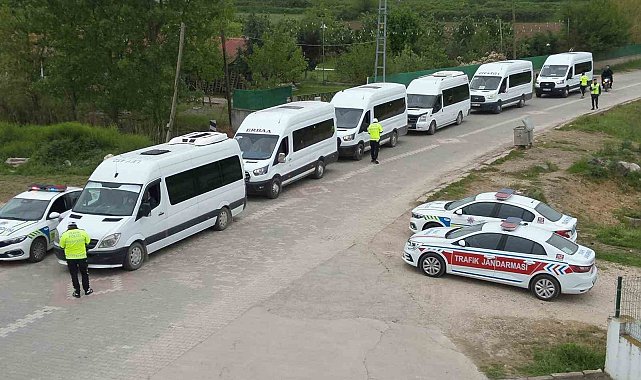 Erbaa'da kurallara uymayanlara servis sürücülerine ceza yağdı