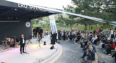 ERÜ sahne muhteşem konserle açıldı