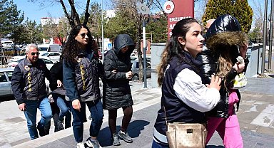 Erzurum'da masaj salonu maskesi altında fuhuş şebekesine darbe