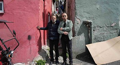 Eşiyle birlikte yaptığı poğaçalarla insanlara umut oluyor