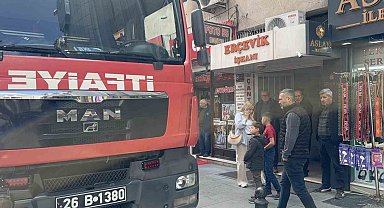 Esnafın 'yangın' paniği, bacadan geri tepen duman çıktı