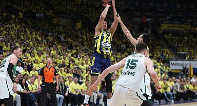 Fenerbahçe, Euroleague play-off serisinde 1-0 öne geçti