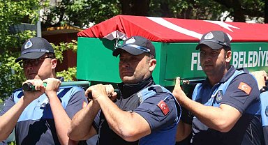 Fethiye'de Zabıta Personeli Ersoy'a duygusal veda