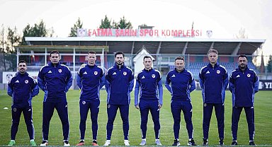 Gaziantep FK, Mirel Radoi yönetiminde ilk antrenmanını yaptı