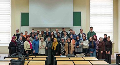 Gençler sordu, tecrübe konuştu