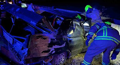 Gönen'deki tek taraflı kazada 2 kişi yaralandı