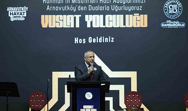 Hacı adayları, Arnavutköy'den dualarla uğurlandı