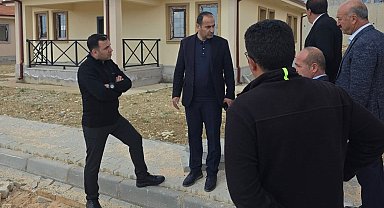 Harmanlı Beldesinde kalıcı konutlar ve cami inşaatı incelendi