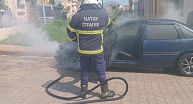 Hassa'da otomobil alevlere teslim oldu