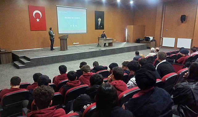 Hisarcık 15 Temmuz Şehitleri Anadolu Lisesi'nde "İklim Değişikliği" Konferansı