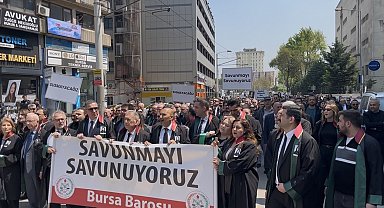 Hukuk camiası Bursa'da genç avukat için adalet yürüyüşü düzenlendi