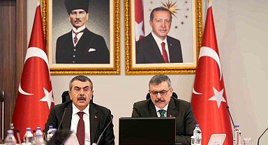 İki bakandan 81 il valisi ve il milli eğitim müdürü ile toplantı