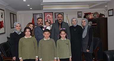 İliç'te öğrenci ve öğretmenler belediyede ağırlandı