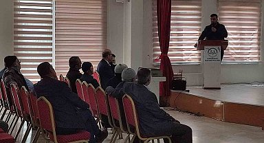 Karapınar'da hacı adaylarına sağlık semineri