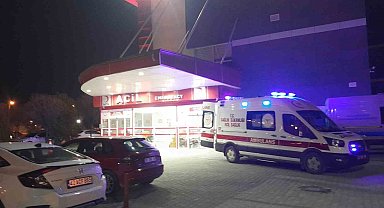 Karapınar'da iki otomobil çarpıştı: 4 yaralı