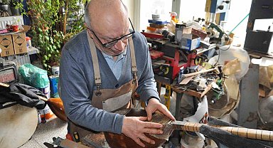 Kars'ta 73 yaşındaki usta, kaybolan "tar" geleneği için çırak arıyor