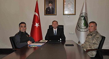 Kars'ta güvenlik zirvesi: 150 operasyon, 90 hesaba erişim engeli