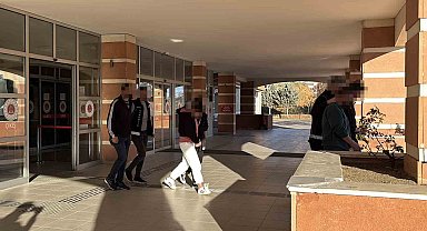 Kastamonu'da uyuşturucu operasyonlarında gözaltına alınan 3 şüpheli tutuklandı