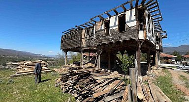Kastamonu'da yıkılma tehlikesi bulunan tescilli tarihi konak için yıkım kararı